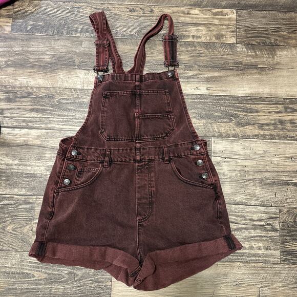 We the Free Red Denim Ziggy Shortalls Overalls Shorts Jean Women’s Medium - Picture 1 of 11